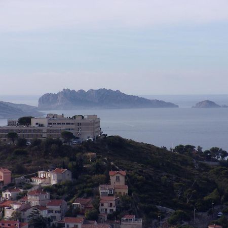 Stud Terras Ville Corniche 2 Pers Stat Gratuit Rue Modif Suivt Possib Et Accord Exclusif Marseilles Exterior foto